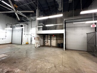 Plus de détails pour 601 N Congress Ave, Delray Beach, FL - Local d’activités à vendre