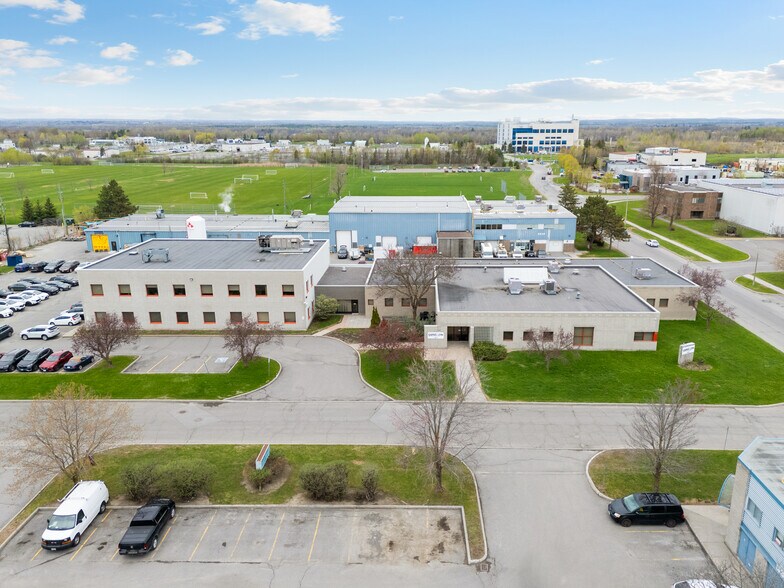 1011 Polytek St, Ottawa, ON à vendre - Photo de l’immeuble – Image 1 sur 25
