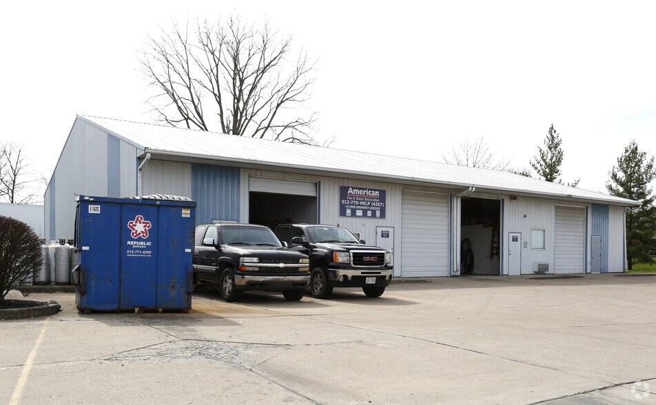 8979-8981 Cincinnati Columbus Rd, West Chester, OH à louer - Photo principale – Image 1 sur 3