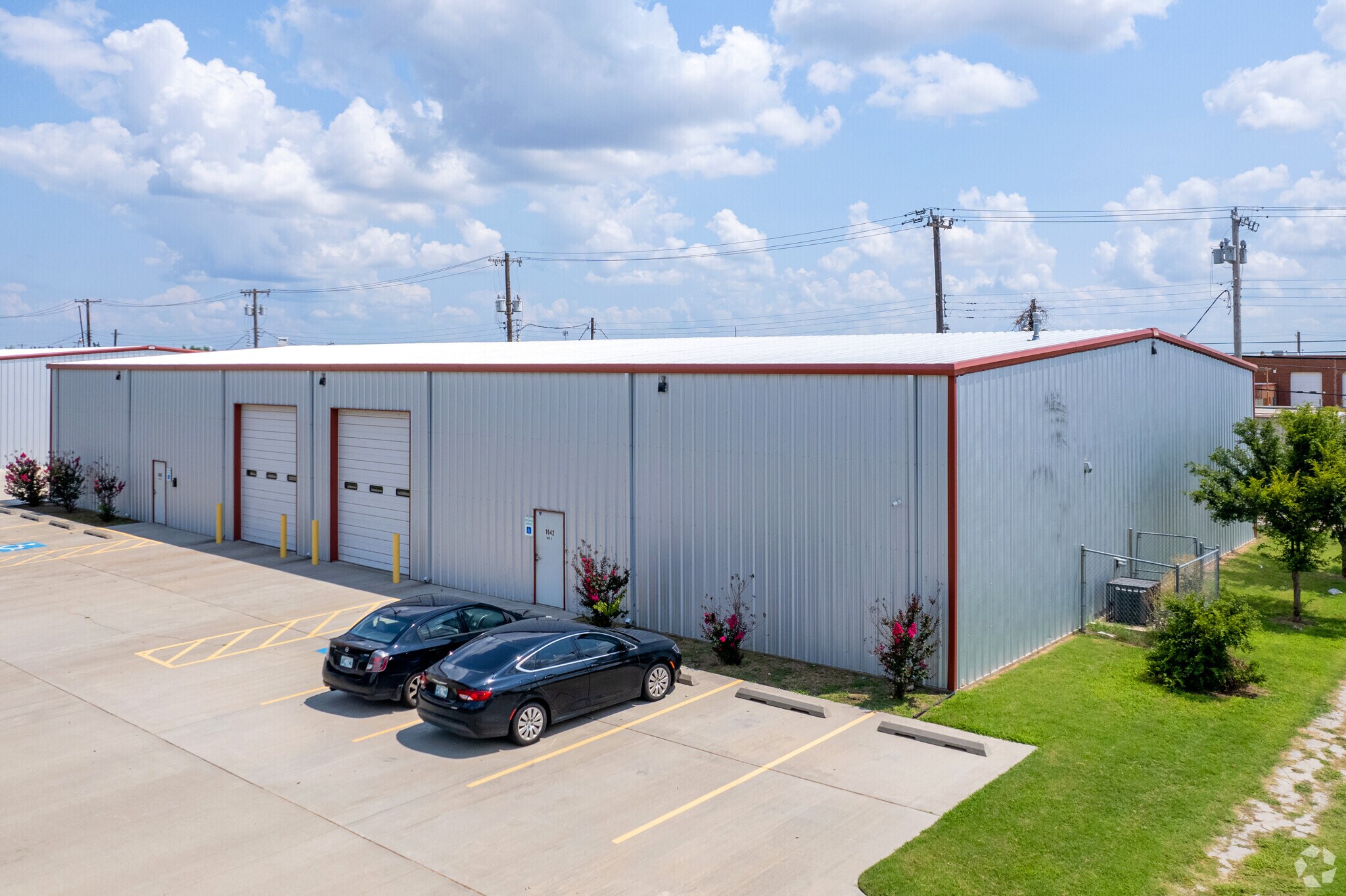 1642 NW 1st St, Oklahoma City, OK à louer Photo principale– Image 1 sur 10
