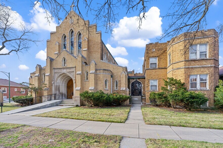 318 E 74th St, Chicago, IL à vendre - Photo de l’immeuble – Image 3 sur 20