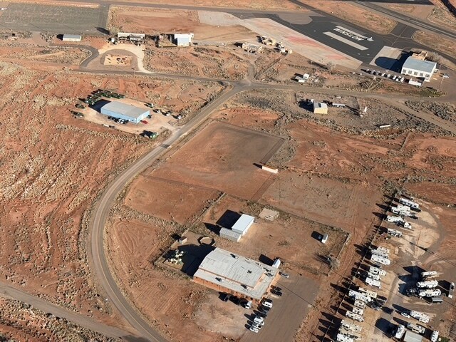 816 Airport rd, Winslow, AZ à louer - Photo de l’immeuble – Image 3 sur 4