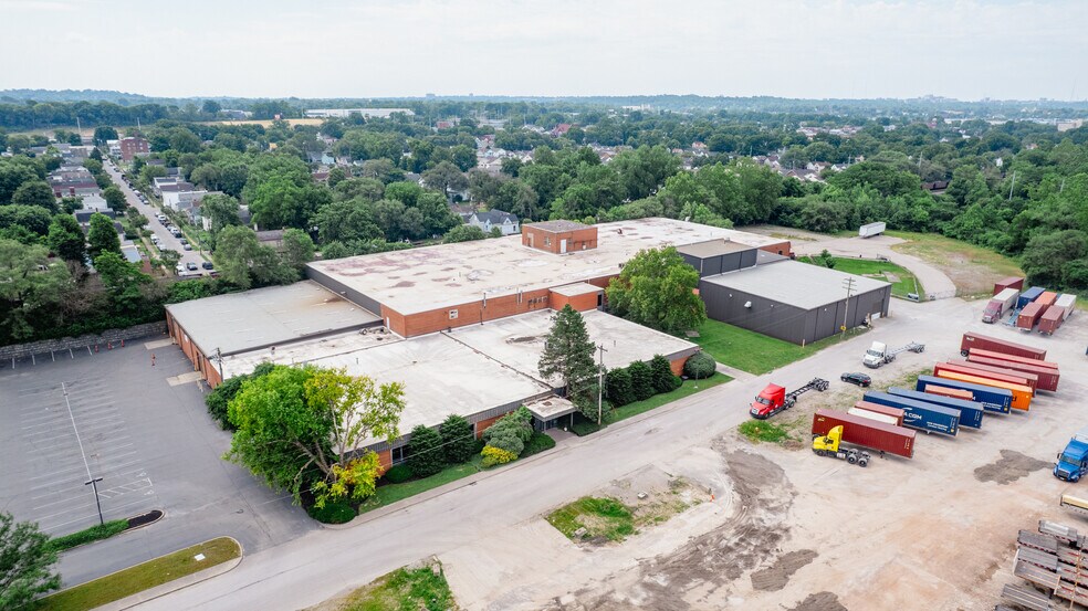 333 W Seymour Ave, Cincinnati, OH à vendre - Photo de l’immeuble – Image 1 sur 3
