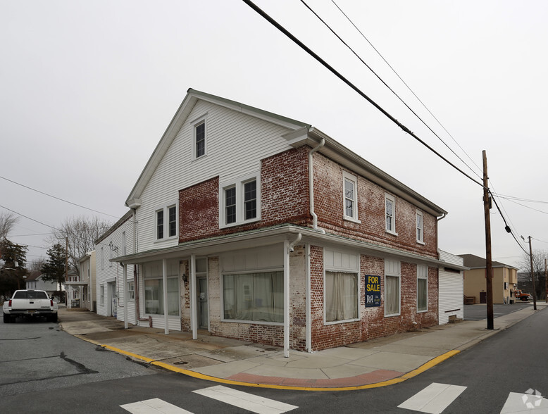 2 Market St, Frederica, DE à vendre - Photo principale – Image 1 sur 10