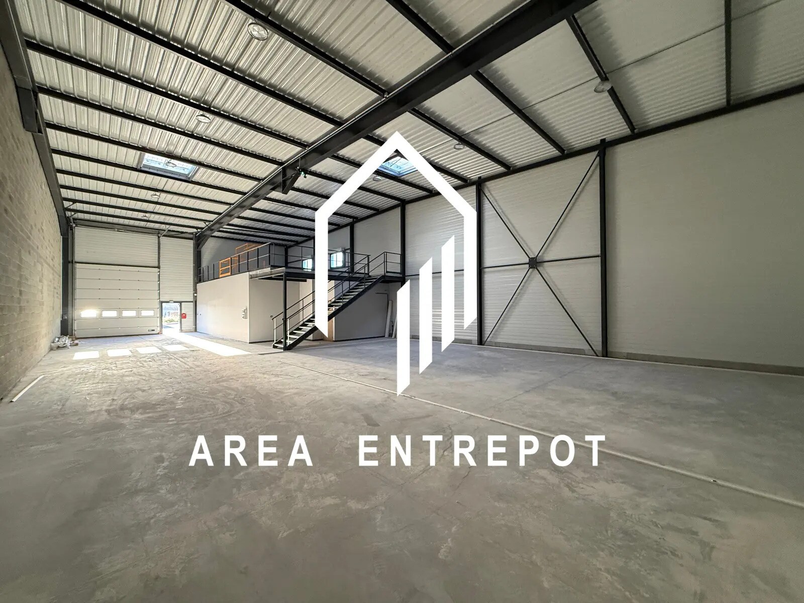 Local d’activités dans Gardanne à louer Photo de l’immeuble– Image 1 sur 10