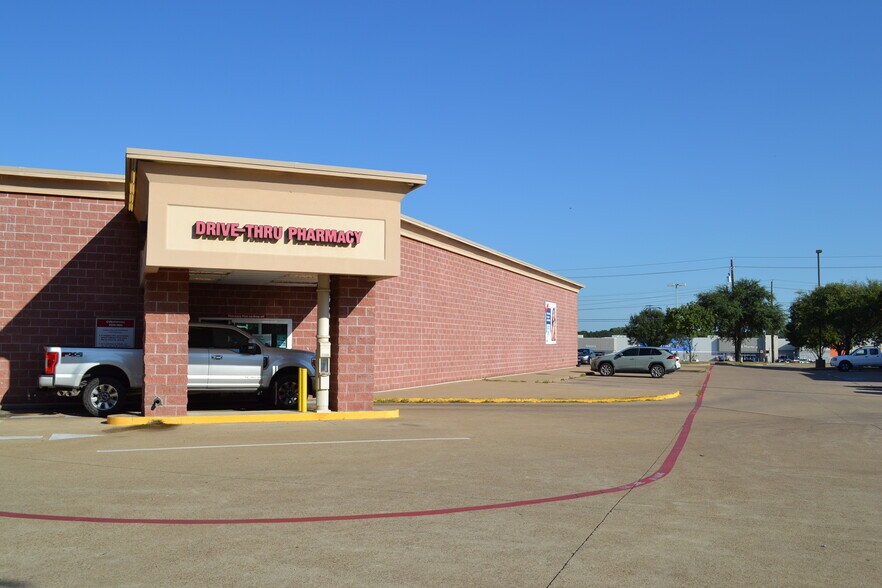 1231 W Main St, Gun Barrel City, TX à vendre - Photo de l’immeuble – Image 3 sur 9