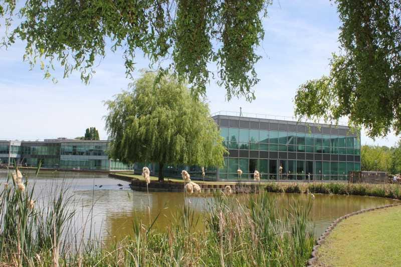 165 Avenue Du Bois De La Pie, Roissy-en-France à louer Photo de l’immeuble– Image 1 sur 16