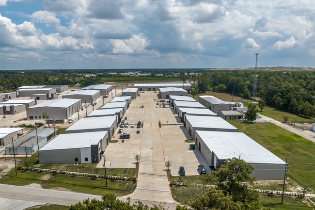 Plus de détails pour 2323 S Houston Ave, Humble, TX - Industriel/Logistique à louer
