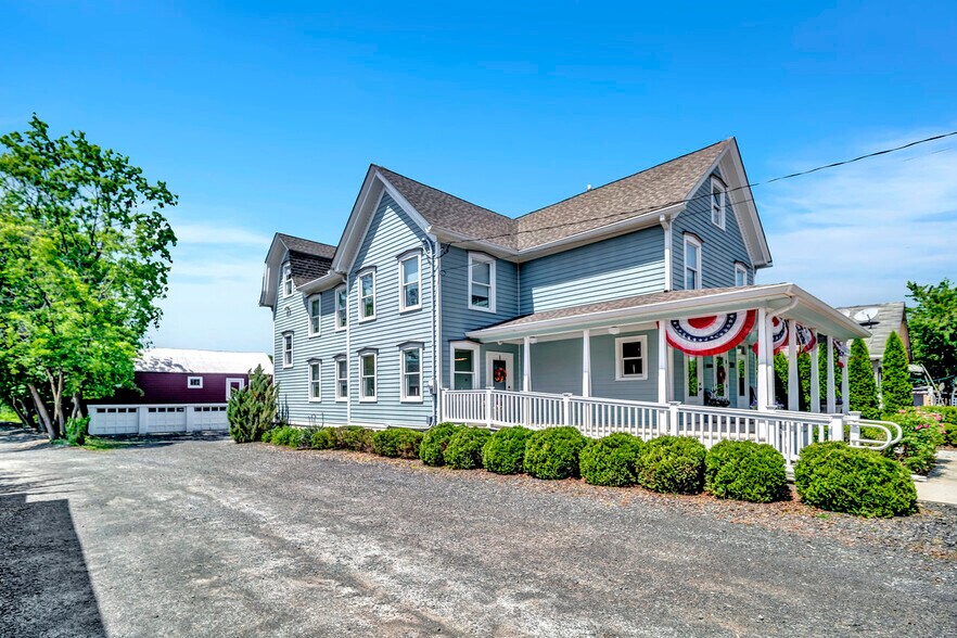 131 Main St, White House Station, NJ à vendre - Photo de l’immeuble – Image 2 sur 47