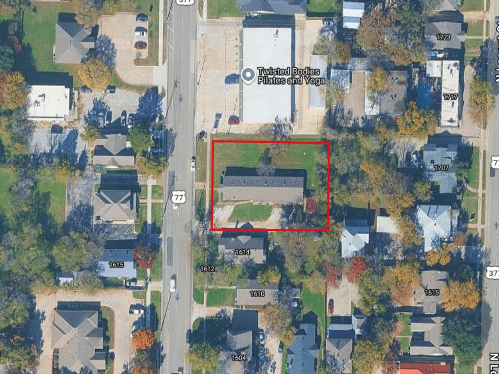 1624 N Elm St, Denton, TX à vendre Photo principale– Image 1 sur 2