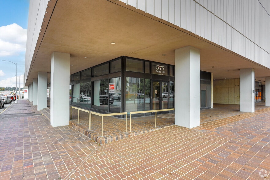 577 Mulberry St, Macon-Bibb, GA à louer - Photo de l’immeuble – Image 3 sur 8