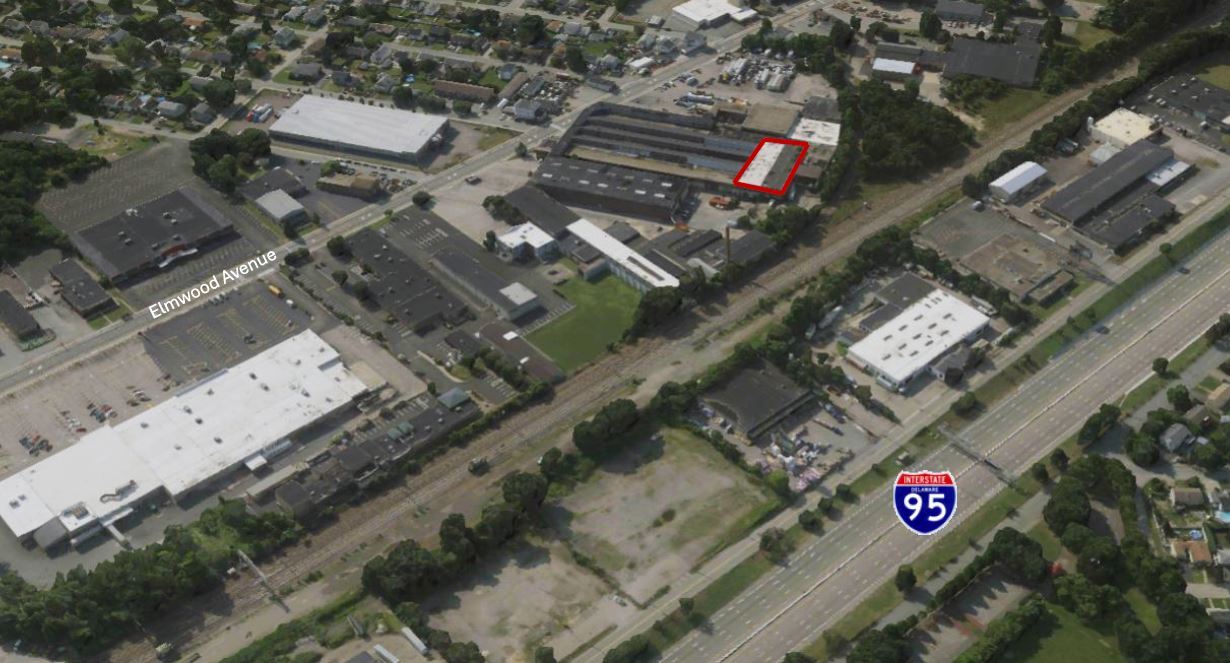 1515 Elmwood Ave, Cranston, RI à louer Photo intérieure– Image 1 sur 2