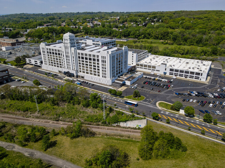 150 Broadway, Menands, NY à louer - Photo de l’immeuble – Image 3 sur 19