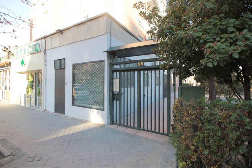 Local commercial dans Madrid, Madrid à louer - Photo de l’immeuble – Image 2 sur 7