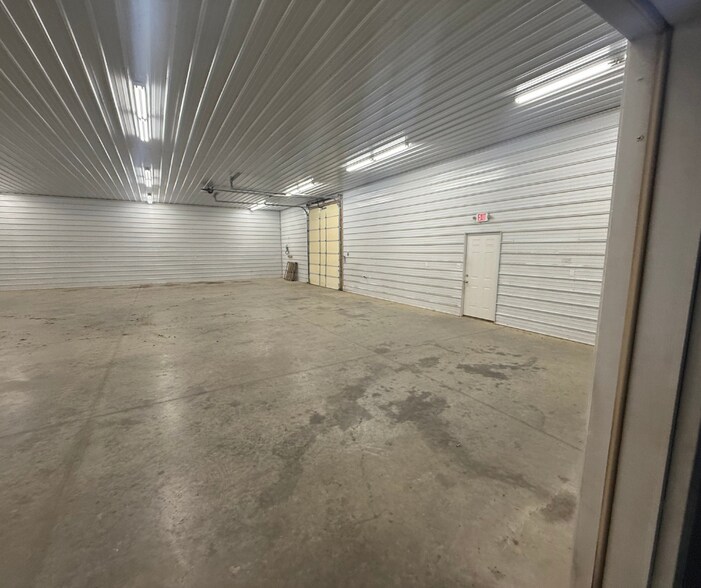 710 Corporate Dr, Springfield, KY à louer - Photo intérieure – Image 2 sur 13