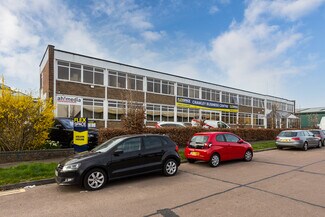 Plus de détails pour Kelvin Way, Crawley - Bureau, Industriel/Logistique à louer