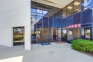 Plus de détails pour 960 Los Vallecitos Blvd, San Marcos, CA - Bureau à louer
