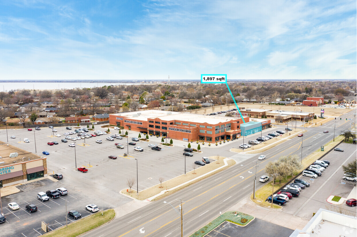 9515 N May Ave, Oklahoma City, OK à louer Aérien– Image 1 sur 7