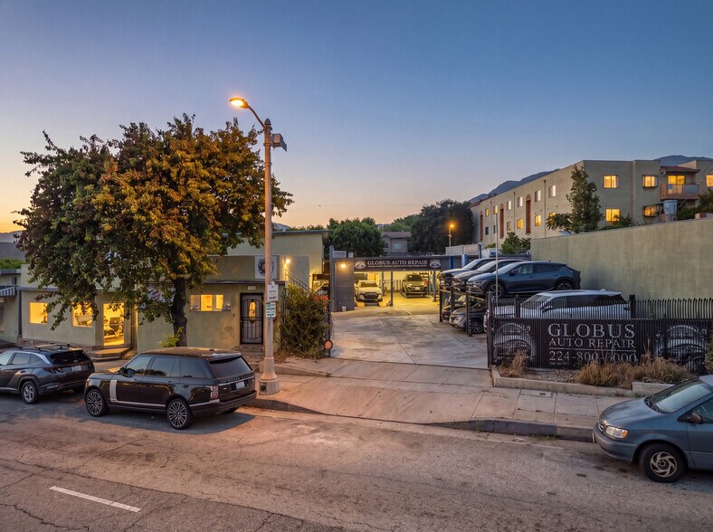 7151-7157 Foothill Blvd, Tujunga, CA à vendre - Photo de l’immeuble – Image 3 sur 52