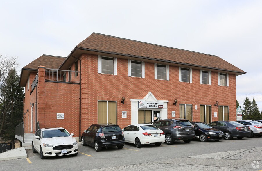4961 Highway 7 E, Markham, ON à louer - Photo de l’immeuble – Image 3 sur 4