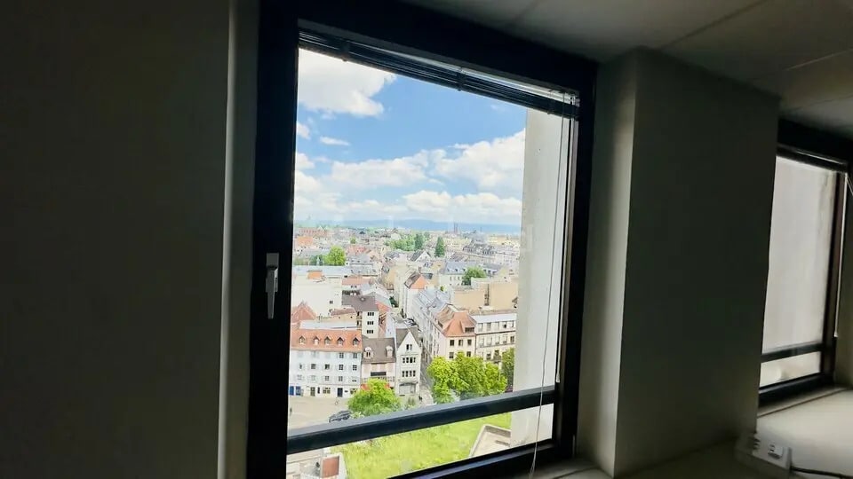 Bureau dans Strasbourg à vendre - Photo de l’immeuble – Image 2 sur 9