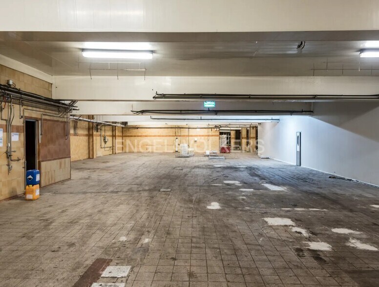 Industriel/Logistique dans Sabadell, Barcelona à vendre - Photo de l’immeuble – Image 3 sur 7