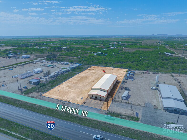 9306 S Service Rd, Big Spring, TX à louer - Photo de l’immeuble – Image 2 sur 12