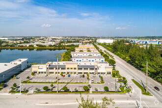 13750 NW 107th Ave, Hialeah Gardens, FL - VUE AÉRIENNE  vue de carte - Image1