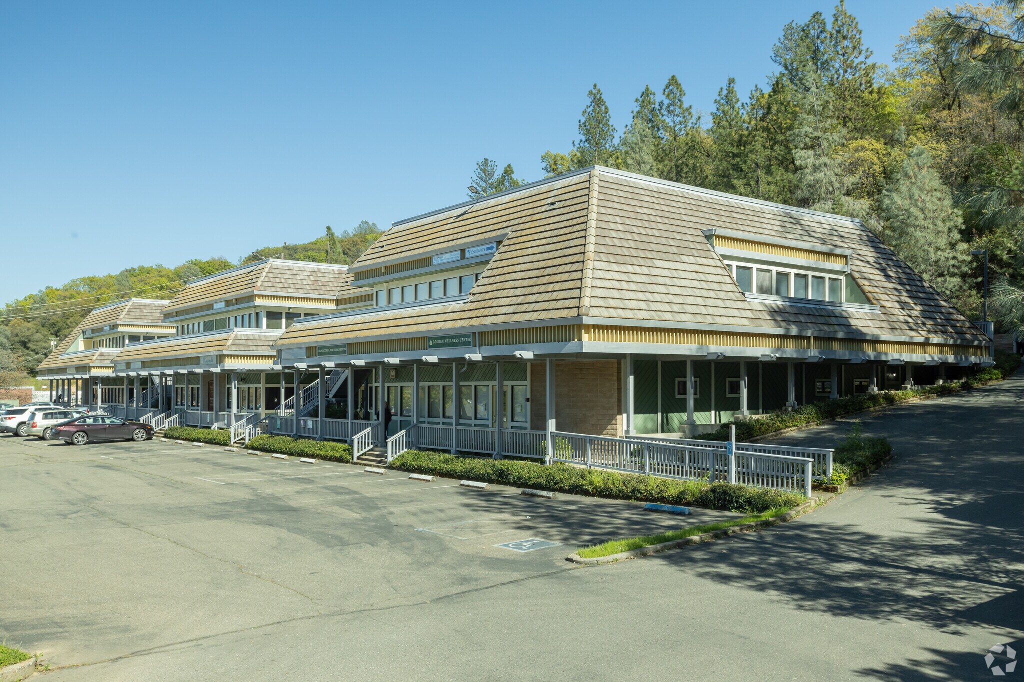 344 Placerville Dr, Placerville, CA à louer Photo principale– Image 1 sur 20