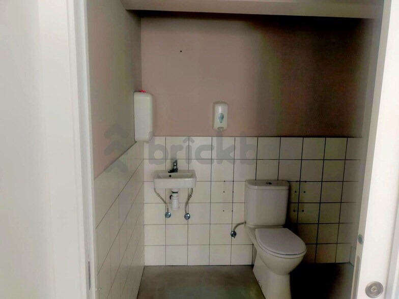 View Photo