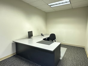 1166 W Garvey Ave, Monterey Park, CA à louer Photo intérieure– Image 2 sur 4