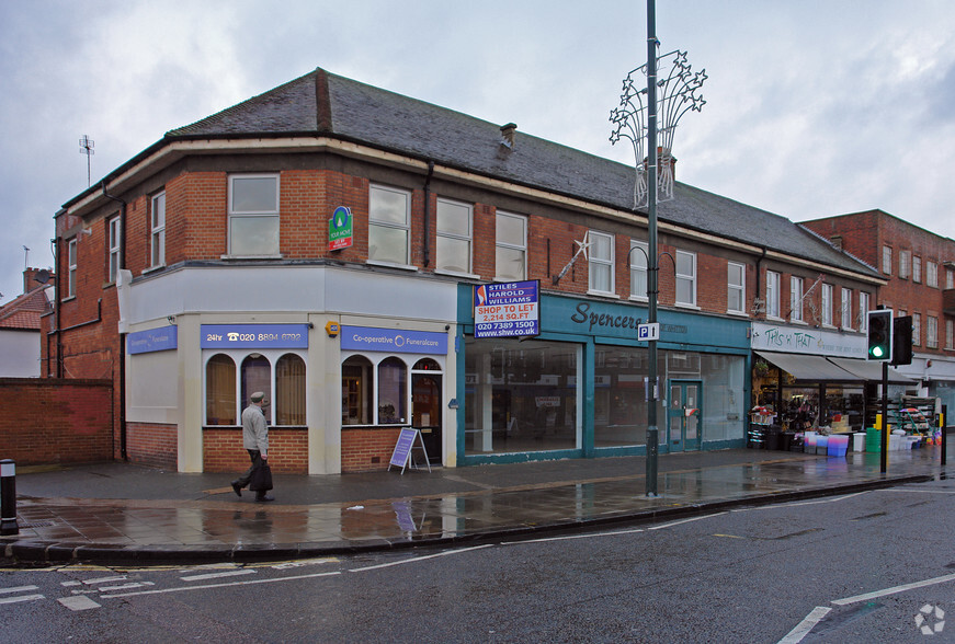 50-52 High St, Twickenham à vendre - Photo principale – Image 1 sur 1