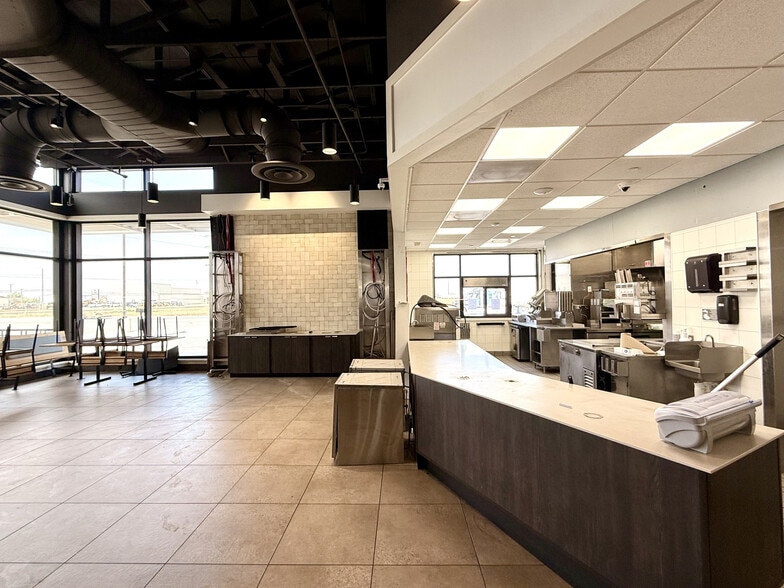 2171 E Slaton Rd, Lubbock, TX à louer - Photo intérieure – Image 3 sur 7