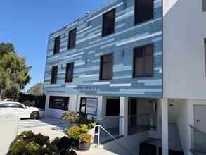 7301 Girard Ave, La Jolla, CA à louer Photo intérieure– Image 1 sur 1