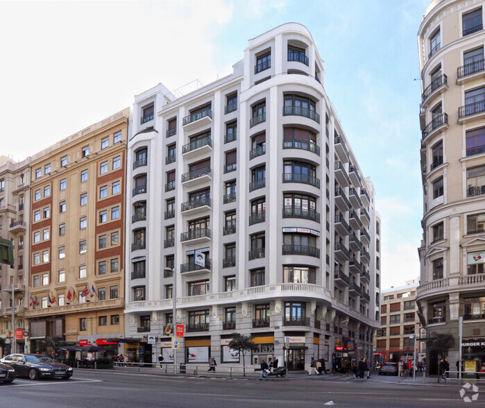 Calle Gran Vía, 67, Madrid, Madrid à louer - Photo principale – Image 1 sur 3
