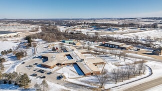Plus de détails pour 1160 Seippel Rd, Dubuque, IA - Santé à vendre