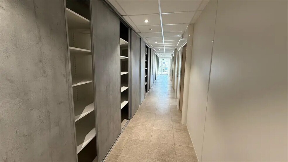 Bureau dans Ceyzériat à louer - Photo de l’immeuble – Image 2 sur 7