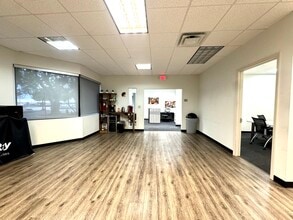 5440 NW 33rd Ave, Fort Lauderdale, FL à louer Photo intérieure– Image 2 sur 32