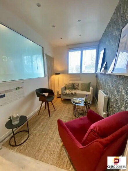 Bureau dans Évreux à louer - Photo de l’immeuble – Image 2 sur 4
