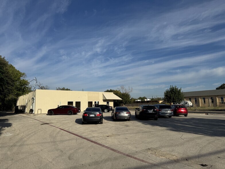 2207 S Zarzamora St, San Antonio, TX à vendre - Photo de l’immeuble – Image 3 sur 7