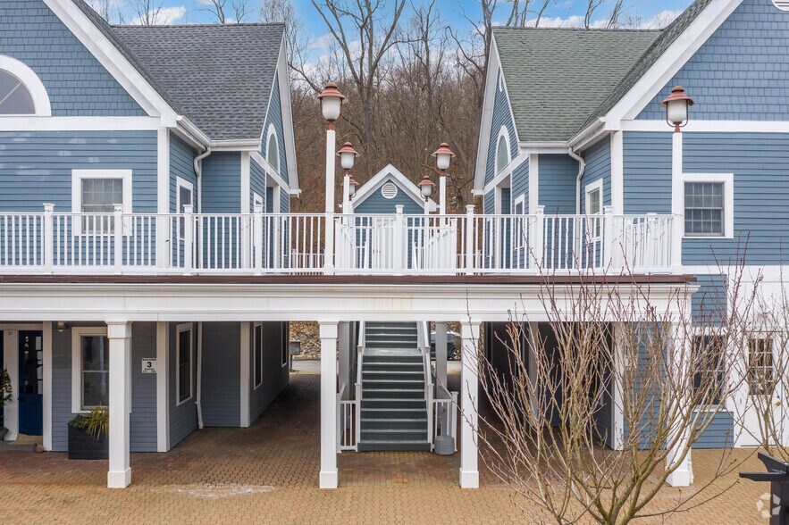 400 Clock Tower Commons, Brewster Village, NY à louer - Photo de l’immeuble – Image 3 sur 5