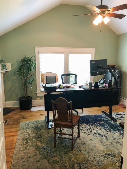 514 Beatties Ford Rd, Charlotte, NC à louer - Photo de l’immeuble – Image 3 sur 35