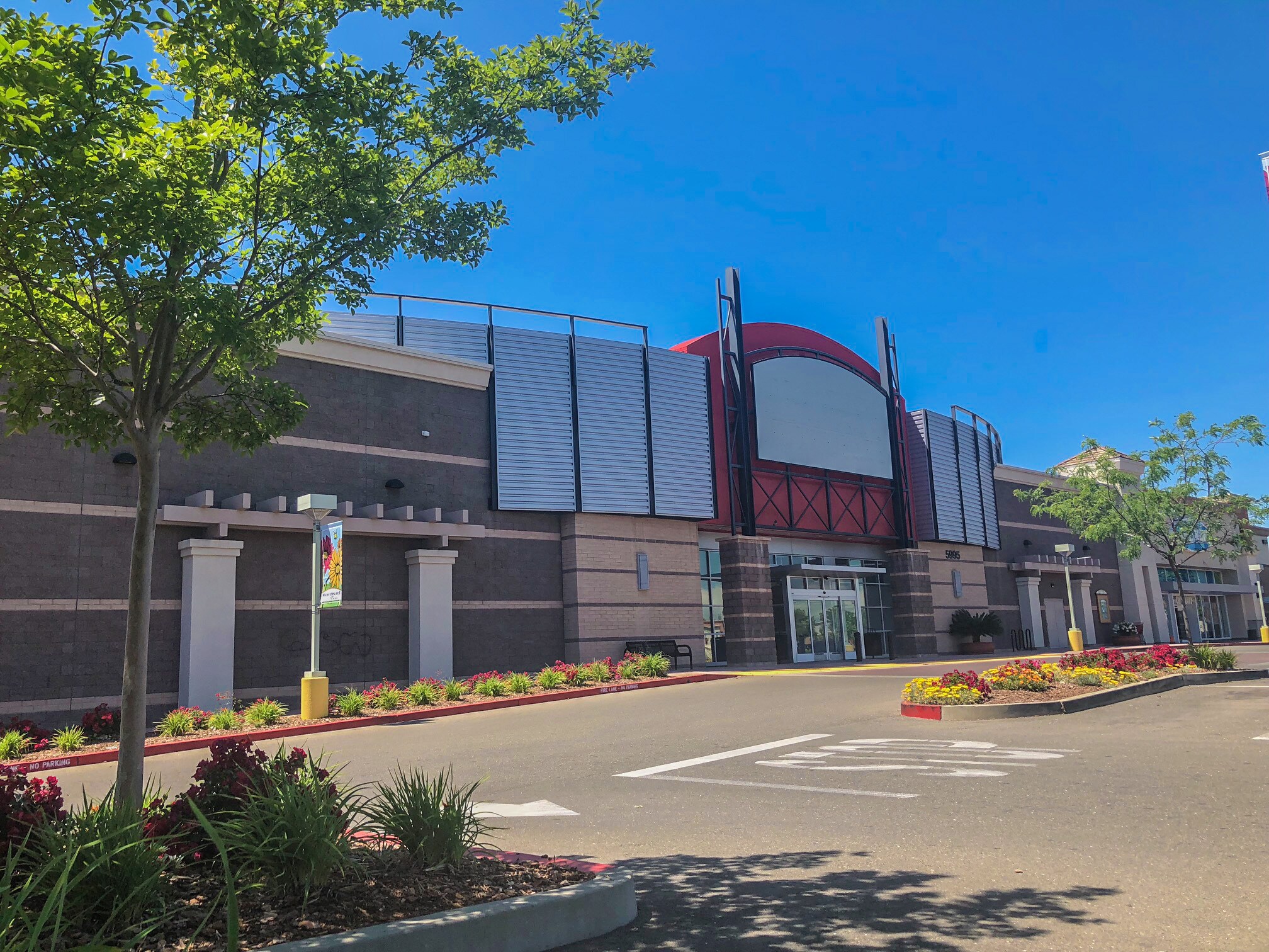 5925-6199 Sunrise Blvd, Citrus Heights, CA à louer Photo de l’immeuble– Image 1 sur 13