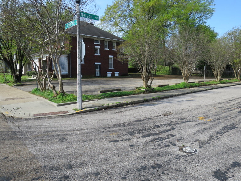 871 S Cooper St, Memphis, TN à louer - Photo de l’immeuble – Image 2 sur 11