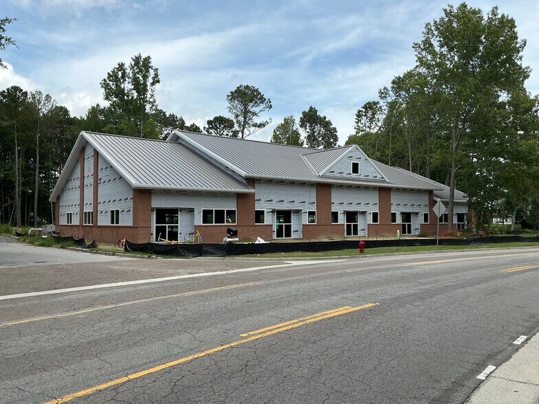 Joe Rouse Rd, Mount Pleasant, SC à louer - Photo de la construction – Image 1 sur 19
