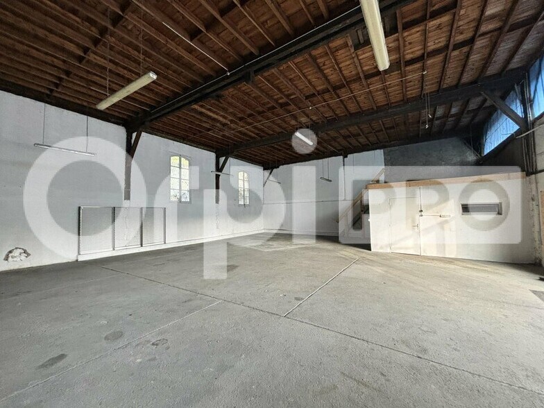 Local d'activités dans Montluçon à vendre - Photo de l’immeuble – Image 1 sur 11