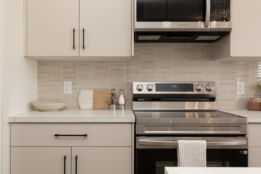 304 50 w, Raymond, AB à vendre - Photo de l’immeuble – Image 3 sur 39