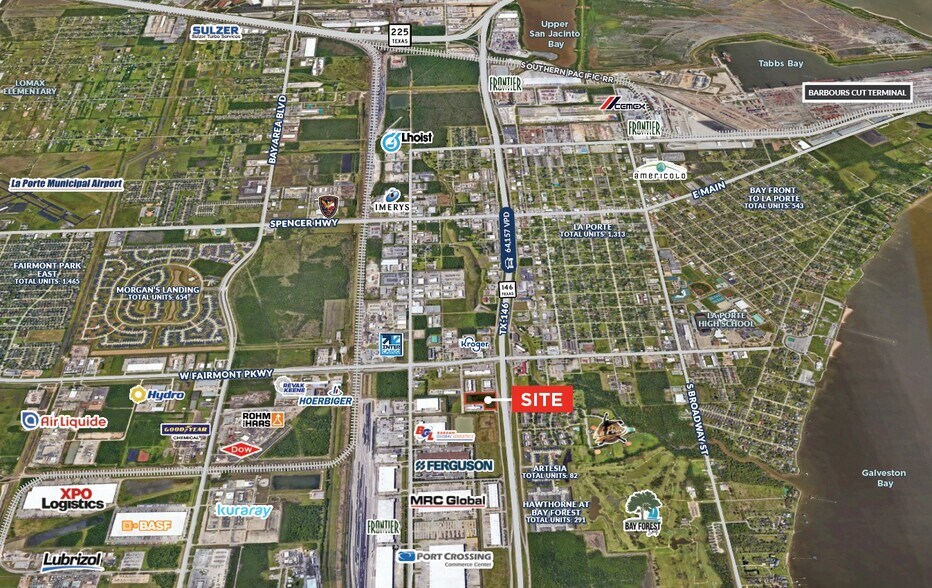 Hwy 146 & W Fairmont Pky, La Porte, TX à louer - Aérien – Image 2 sur 2