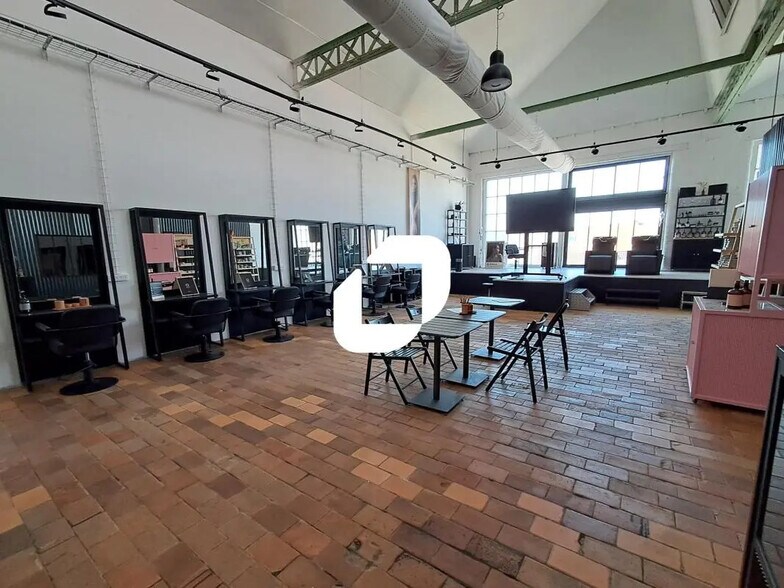 Bureau dans Roncq à louer - Photo de l’immeuble – Image 1 sur 11