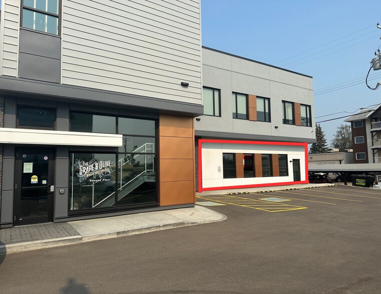 115 First Ave, Spruce Grove, AB à louer - Photo de l’immeuble – Image 3 sur 11